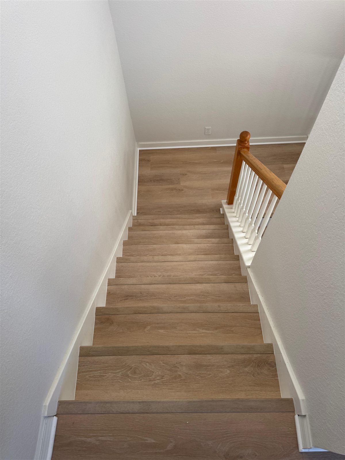 Vinyl stair tread and riser installation in Lakewood Ranch, FL